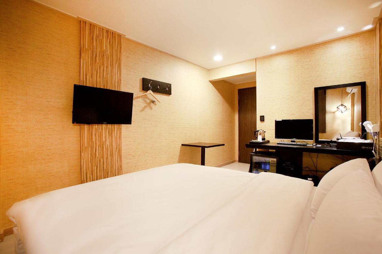 Eton Hotel Chuncheon Exterior foto